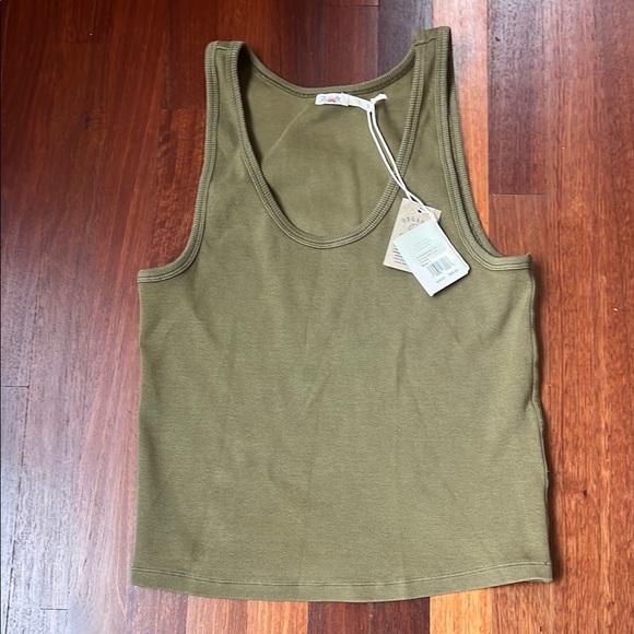 FAHERTY NWT Sunwashed Rib Tank - Military Olive LARGE - Picture 3 of 5